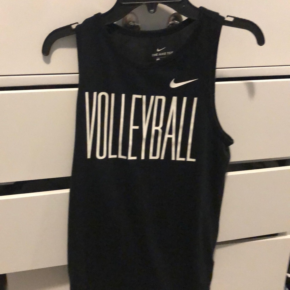 Nike volleyball tee!!